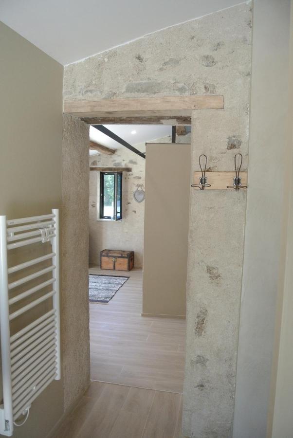 Les Epis Du Vent Bed & Breakfast Adilly Dış mekan fotoğraf